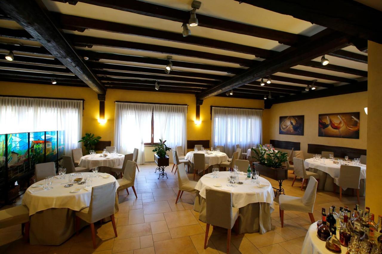 Hotel Scia' On Martin Buscate Esterno foto