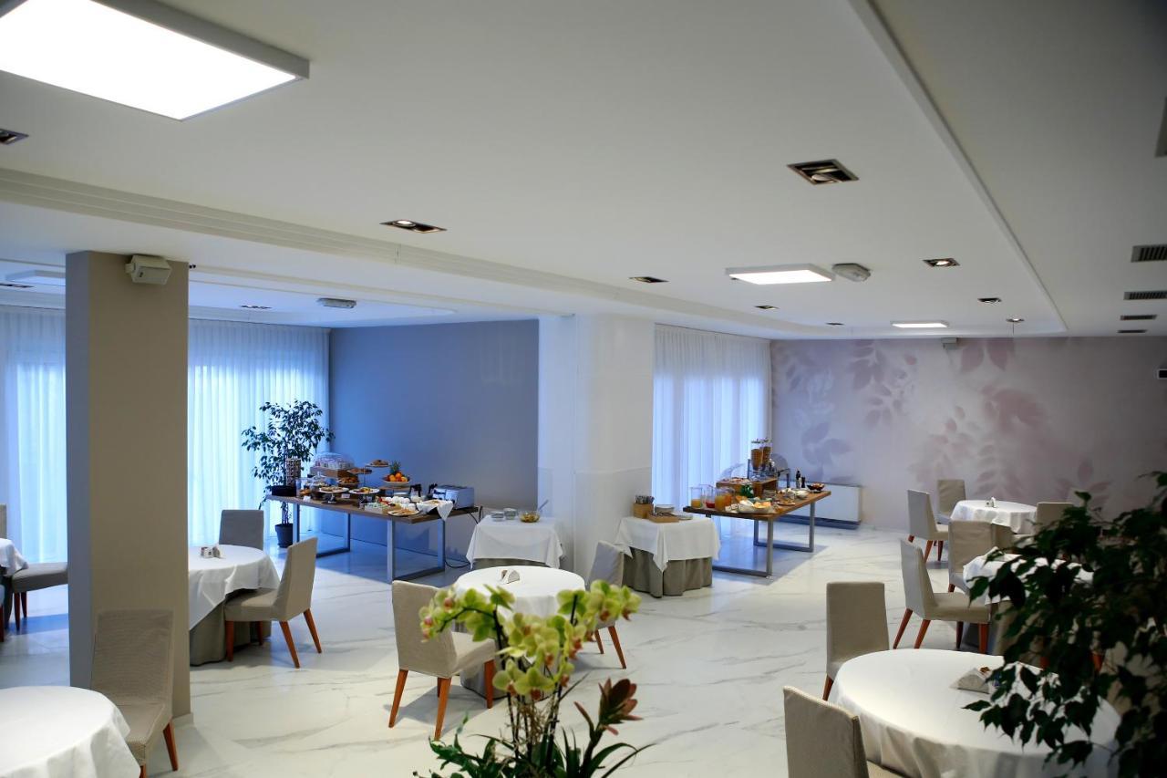 Hotel Scia' On Martin Buscate Esterno foto