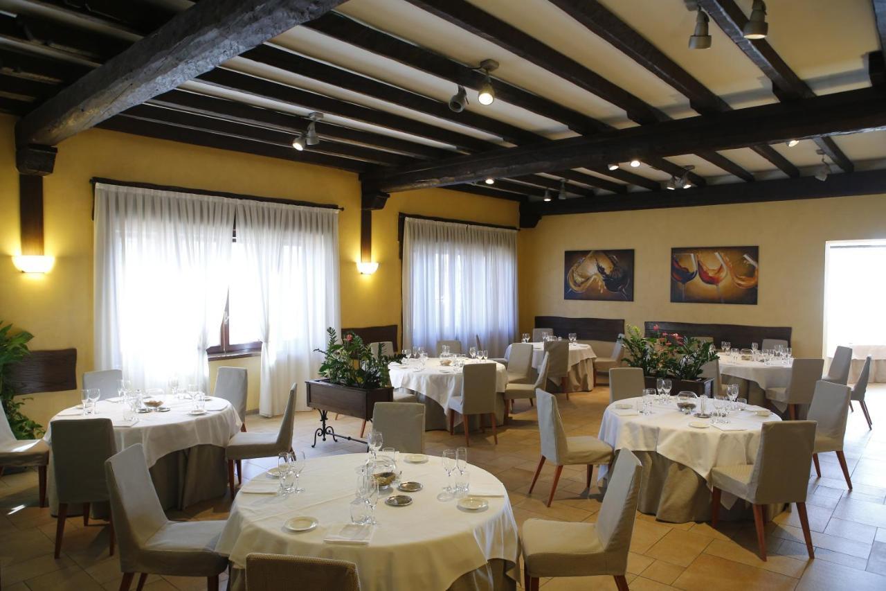 Hotel Scia' On Martin Buscate Esterno foto