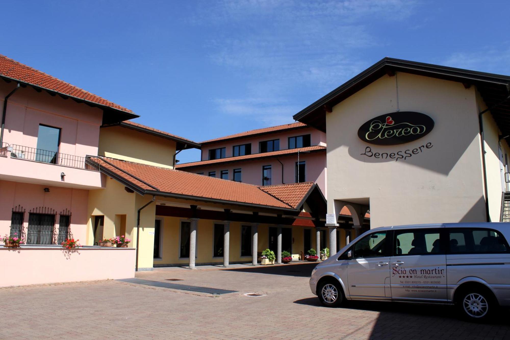 Hotel Scia' On Martin Buscate Esterno foto