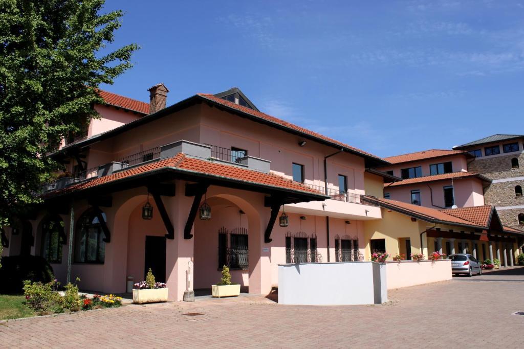 Hotel Scia' On Martin Buscate Esterno foto