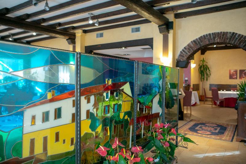 Hotel Scia' On Martin Buscate Esterno foto